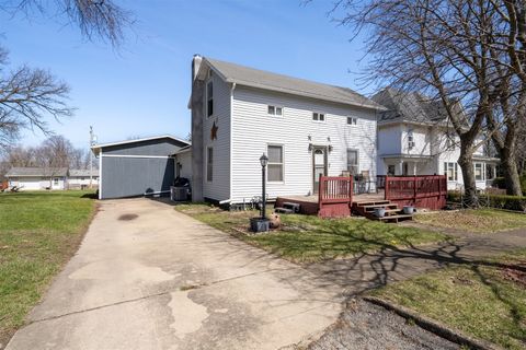 Tiny photo for 412 E Spruce Street, Chatsworth, IL 60921 (MLS # 12595623)