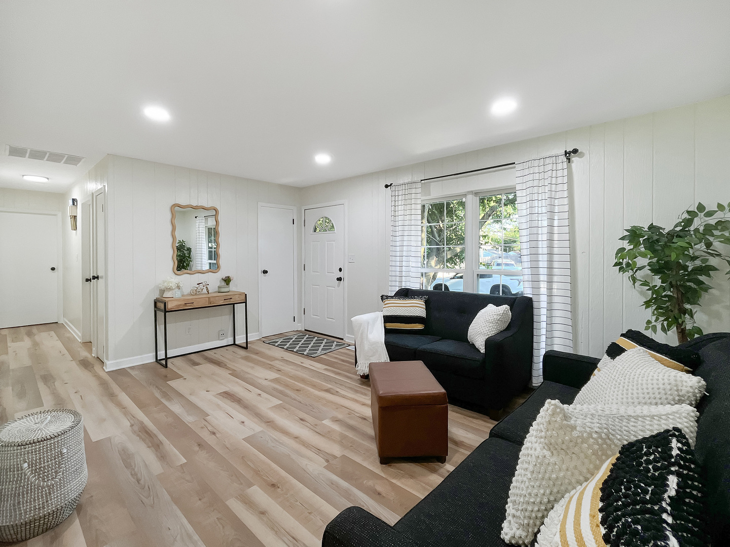 3208 Sunrise View Street