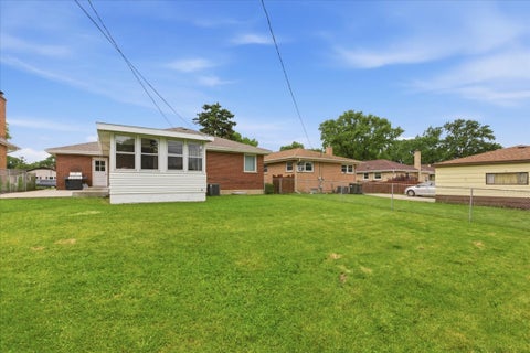 Tiny photo for 104 W GRANVILLE Avenue, Roselle, IL 60172 (MLS # 12668495)