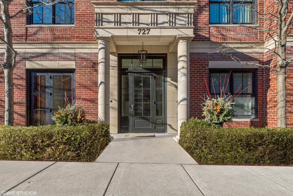 listing image 0