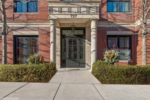 727 N McKinley Road 100 Lake Forest IL 60045