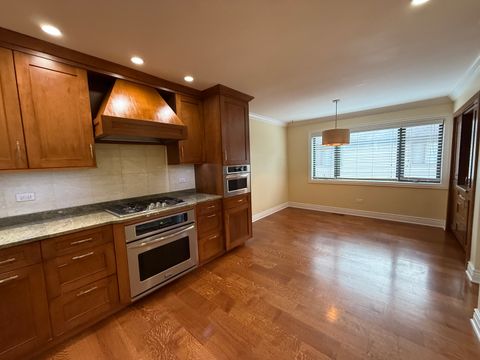 Tiny photo for 60 S Dee Road #G, Park Ridge, IL 60068 (MLS # 12618858)