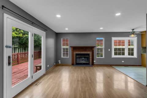 Tiny photo for 2S601 RIVER OAKS Drive, Warrenville, IL 60555 (MLS # 12725644)