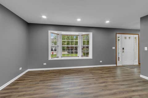 Tiny photo for 2S601 RIVER OAKS Drive, Warrenville, IL 60555 (MLS # 12725644)