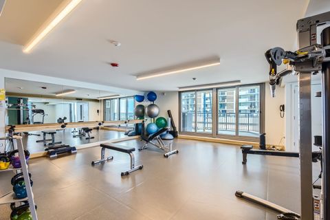 Tiny photo for 6007 N Sheridan Road #36F, Chicago, IL 60660 (MLS # 12403326)