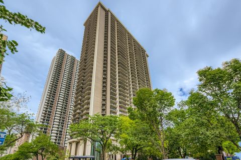 Photo of 6007 N Sheridan Road #36F, Chicago, IL 60660 (MLS # 12403326)
