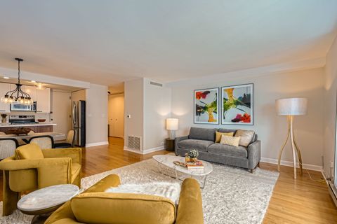 Tiny photo for 6007 N Sheridan Road #36F, Chicago, IL 60660 (MLS # 12403326)