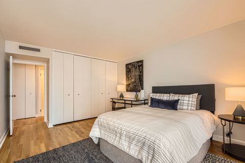 Tiny photo for 6007 N Sheridan Road #36F, Chicago, IL 60660 (MLS # 12403326)