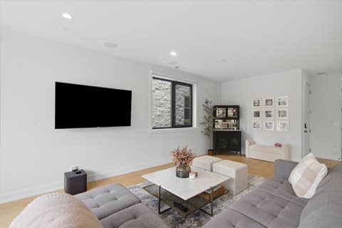 Tiny photo for 1450 N Bosworth Avenue #2, Chicago, IL 60622 (MLS # 12676738)