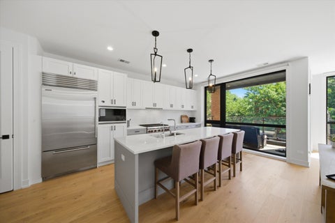 Tiny photo for 1450 N Bosworth Avenue #2, Chicago, IL 60622 (MLS # 12676738)