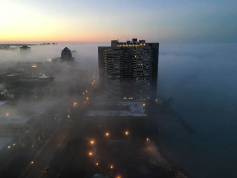 Tiny photo for 6171 N Sheridan Road #2707, Chicago, IL 60660 (MLS # 12610431)