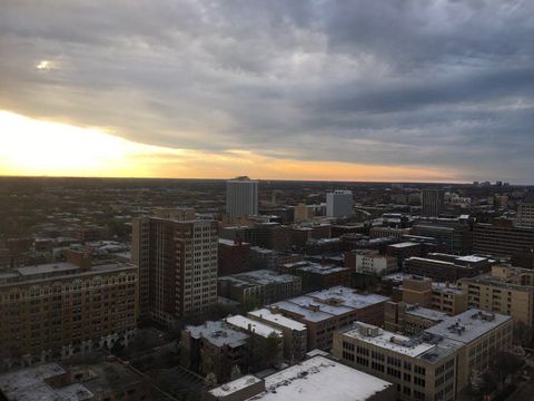 Tiny photo for 6171 N Sheridan Road #2707, Chicago, IL 60660 (MLS # 12610431)