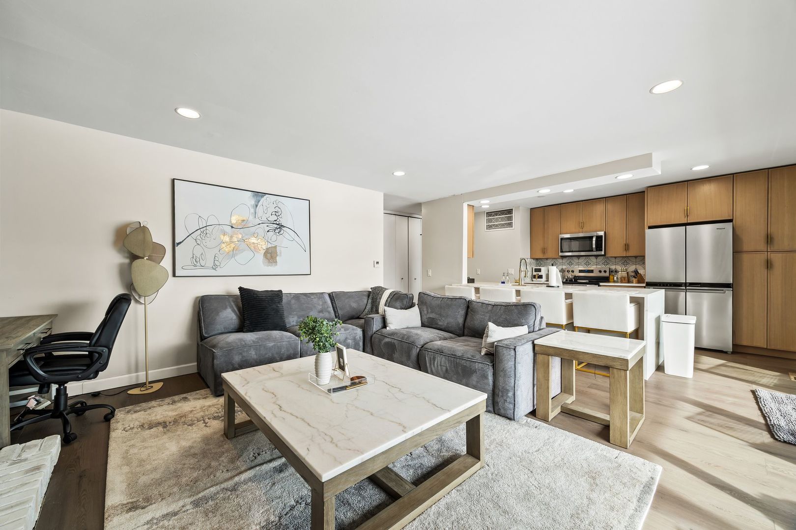 1601 E Maple Terrace 3B