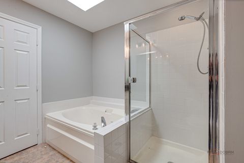 Tiny photo for 384 Bentley Place, Buffalo Grove, IL 60089 (MLS # 12571045)