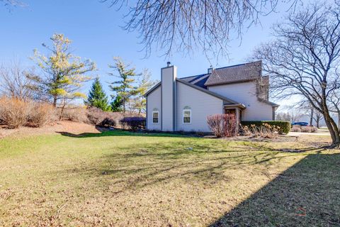 Tiny photo for 384 Bentley Place, Buffalo Grove, IL 60089 (MLS # 12571045)