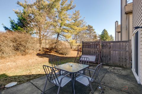 Tiny photo for 384 Bentley Place, Buffalo Grove, IL 60089 (MLS # 12571045)