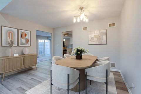 Tiny photo for 384 Bentley Place, Buffalo Grove, IL 60089 (MLS # 12571045)