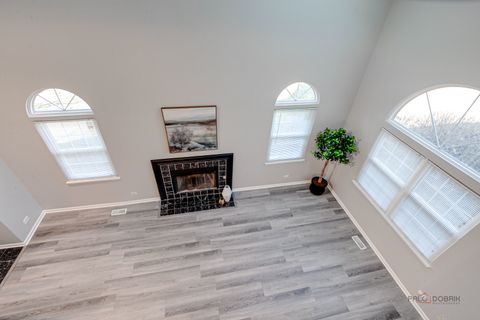 Tiny photo for 384 Bentley Place, Buffalo Grove, IL 60089 (MLS # 12571045)