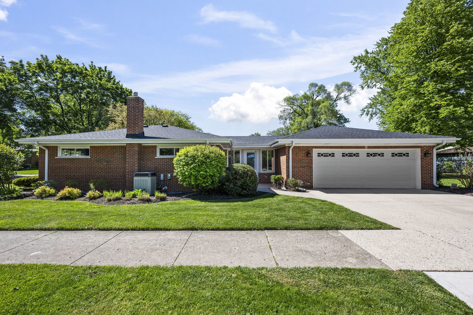 132 N PHELPS Avenue