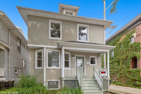 3610 N WAYNE Avenue Chicago IL 60613