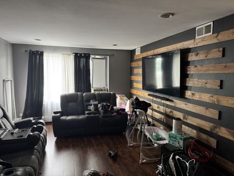 Tiny photo for 1227 S Harlem Avenue #415, Berwyn, IL 60402 (MLS # 12413557)