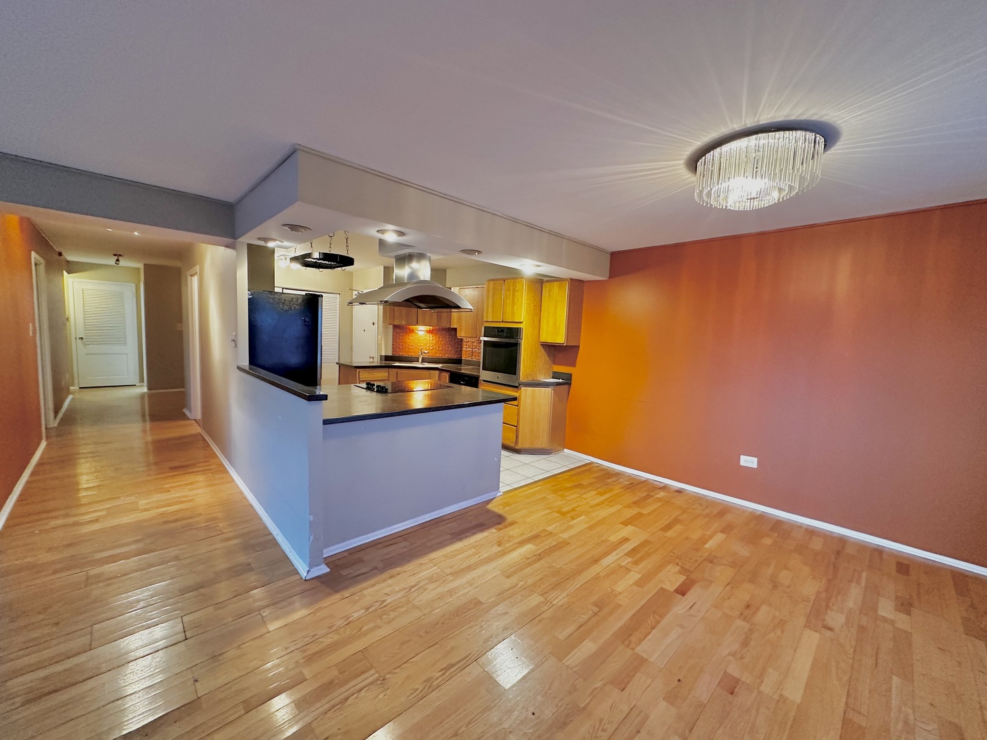 141 N La Grange Road 602