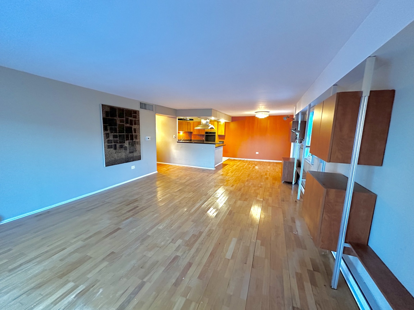 141 N La Grange Road 602