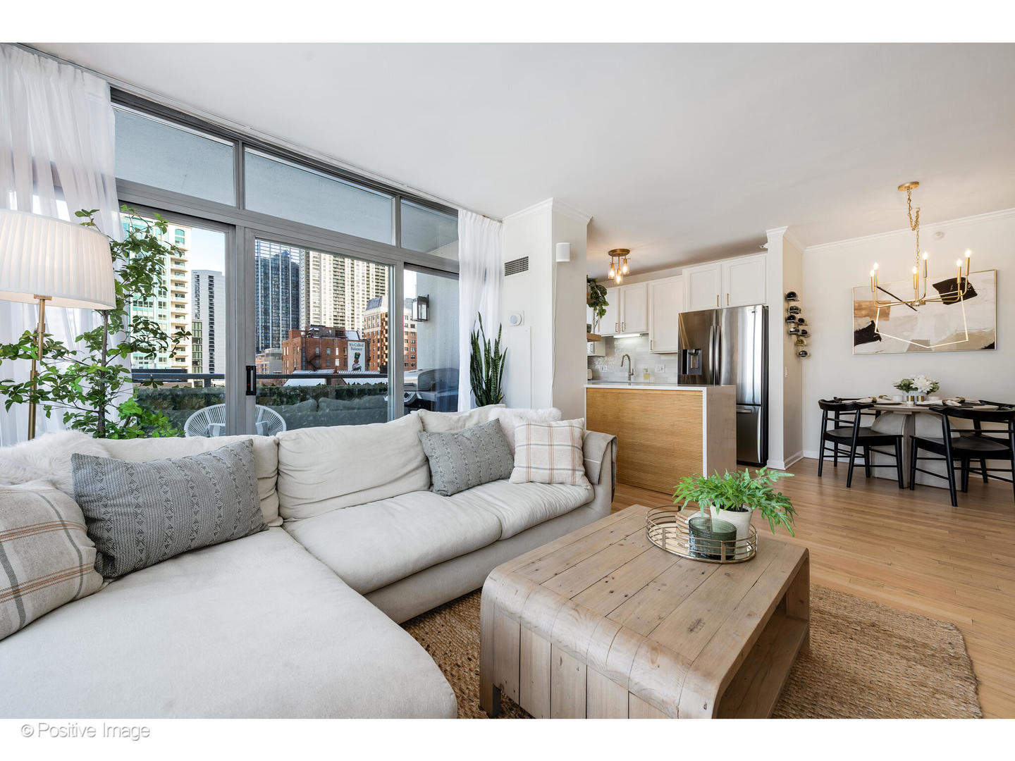 600 N Dearborn Street 701