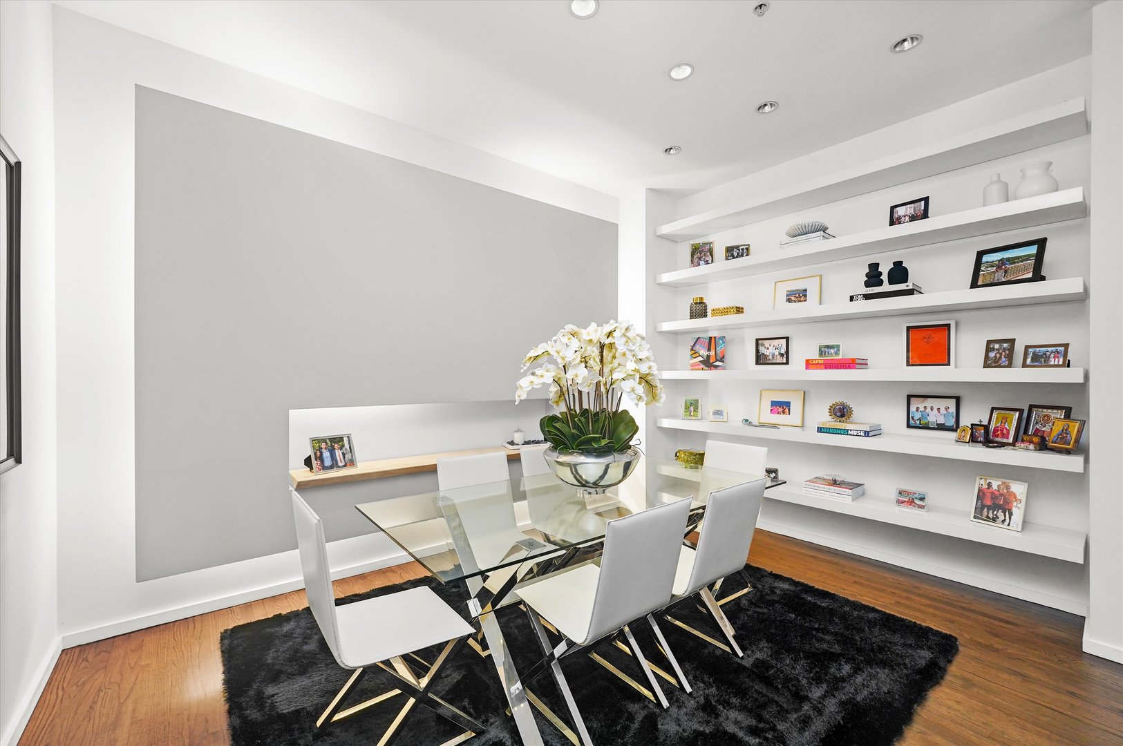 500 W Superior Street 2110