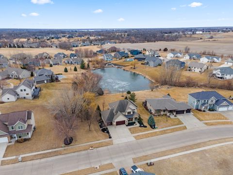 Tiny photo for 36 Blackstone Way, Le Claire, IA 52753 (MLS # 12577990)