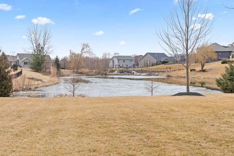 Tiny photo for 36 Blackstone Way, Le Claire, IA 52753 (MLS # 12577990)