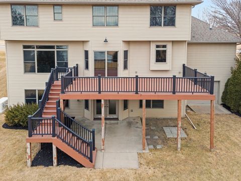 Tiny photo for 36 Blackstone Way, Le Claire, IA 52753 (MLS # 12577990)