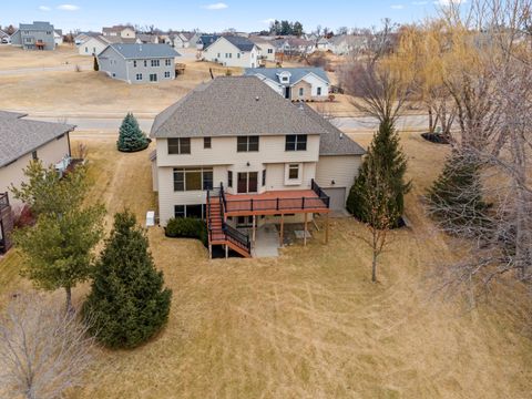 Tiny photo for 36 Blackstone Way, Le Claire, IA 52753 (MLS # 12577990)