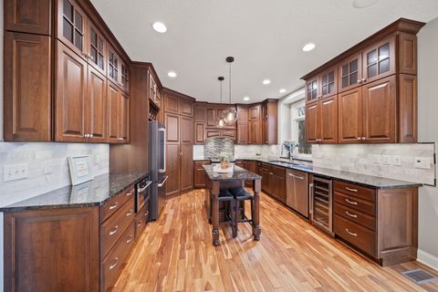 Tiny photo for 36 Blackstone Way, Le Claire, IA 52753 (MLS # 12577990)