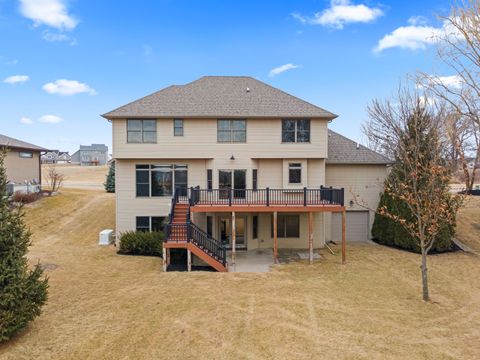 Tiny photo for 36 Blackstone Way, Le Claire, IA 52753 (MLS # 12577990)