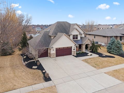 Tiny photo for 36 Blackstone Way, Le Claire, IA 52753 (MLS # 12577990)