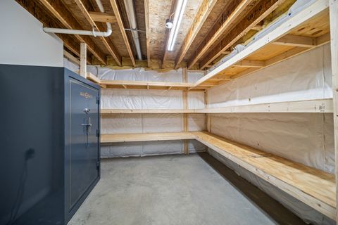 Tiny photo for 36 Blackstone Way, Le Claire, IA 52753 (MLS # 12577990)