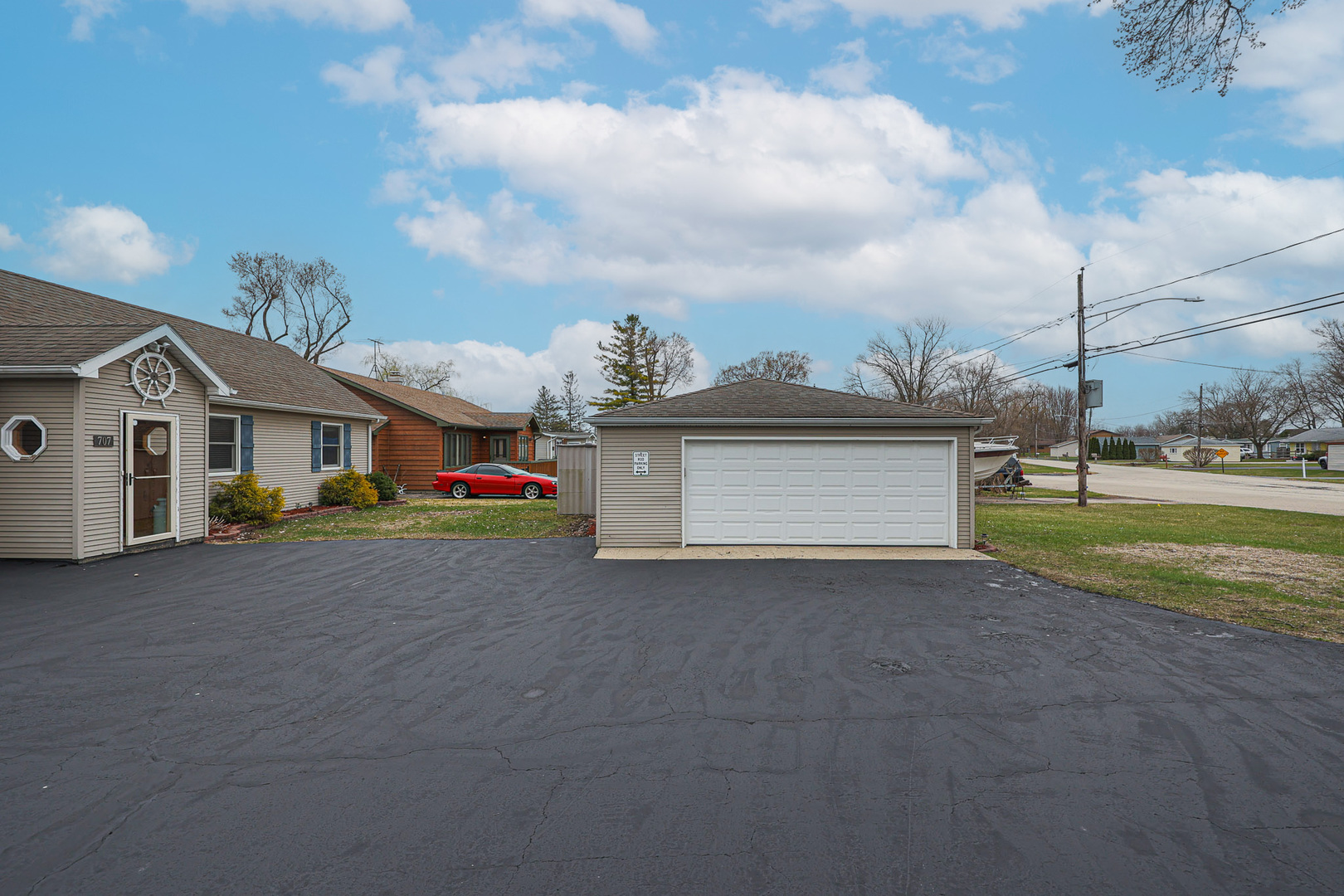 707 Kingston Boulevard