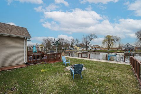 Tiny photo for 707 Kingston Boulevard, McHenry, IL 60050 (MLS # 12328123)