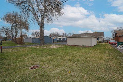 Tiny photo for 707 Kingston Boulevard, McHenry, IL 60050 (MLS # 12328123)
