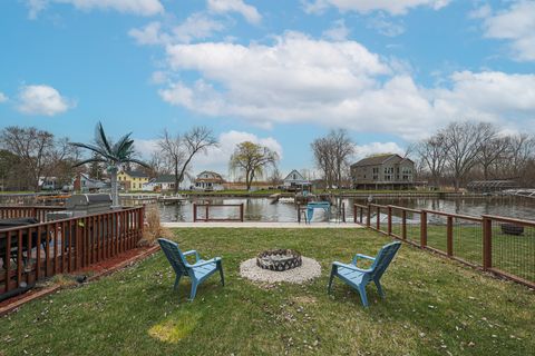 Tiny photo for 707 Kingston Boulevard, McHenry, IL 60050 (MLS # 12328123)