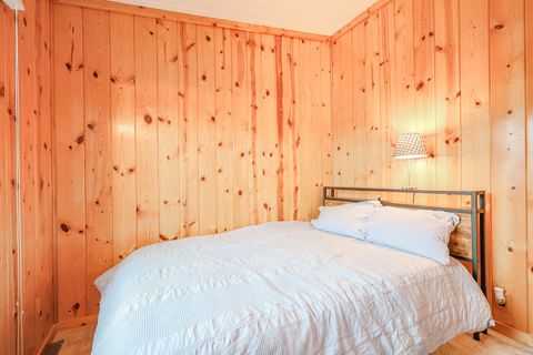 Tiny photo for 707 Kingston Boulevard, McHenry, IL 60050 (MLS # 12328123)