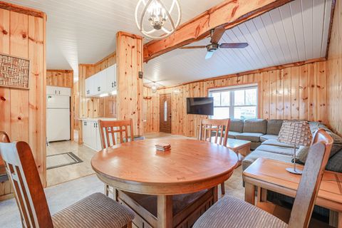 Tiny photo for 707 Kingston Boulevard, McHenry, IL 60050 (MLS # 12328123)