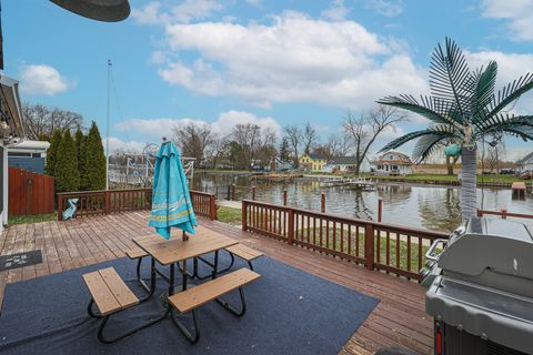 Tiny photo for 707 Kingston Boulevard, McHenry, IL 60050 (MLS # 12328123)