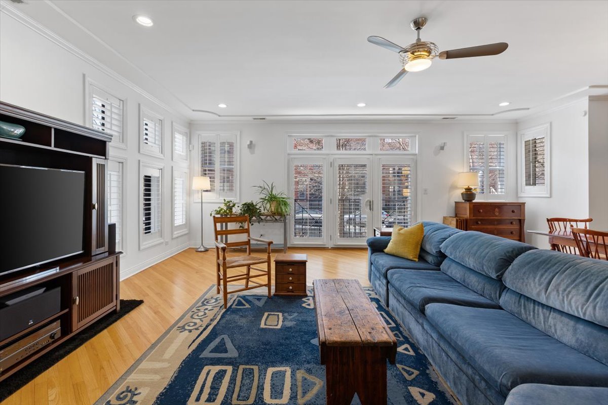 1249 N Wolcott Avenue 2