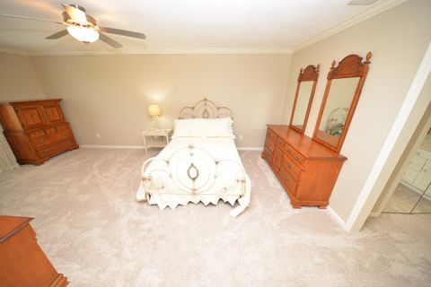 Tiny photo for 3500 Victoria Avenue #304, Mt Vernon, IL 62864 (MLS # 12617489)