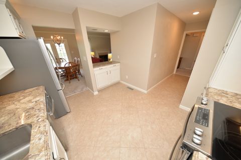 Tiny photo for 3500 Victoria Avenue #304, Mt Vernon, IL 62864 (MLS # 12617489)
