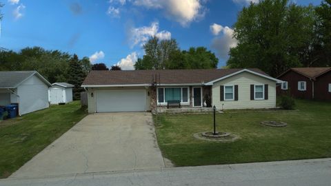 Tiny photo for 714 E Rosewood Street, Watseka, IL 60970 (MLS # 12623091)