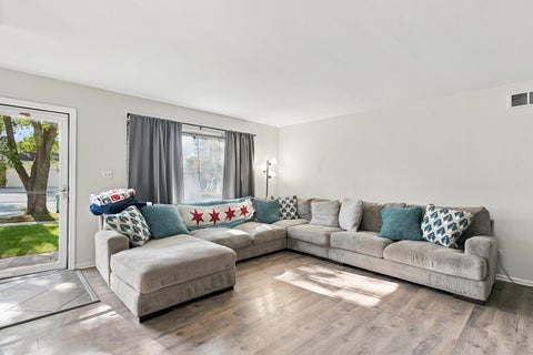 Tiny photo for 1036 Foxworth Boulevard, Lombard, IL 60148 (MLS # 12780091)