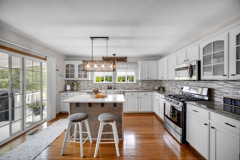 Tiny photo for 25421 Faraday Road, Manhattan, IL 60442 (MLS # 12472897)